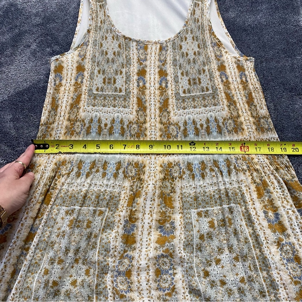 Jane and Delancey Boho neutral colored knee length dress - Picture 9 of 9